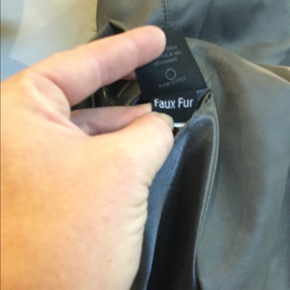 Steve Madden Vest - Picture 3 of 4